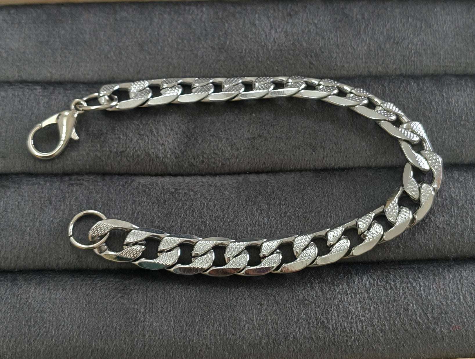 Antitarnish Unisex Cuban Chain Bracelet Silver Plated