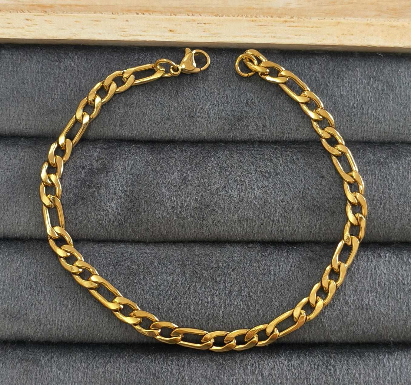 Antitarnish Unisex Figaro Chain Bracelet 18K Gold Plated
