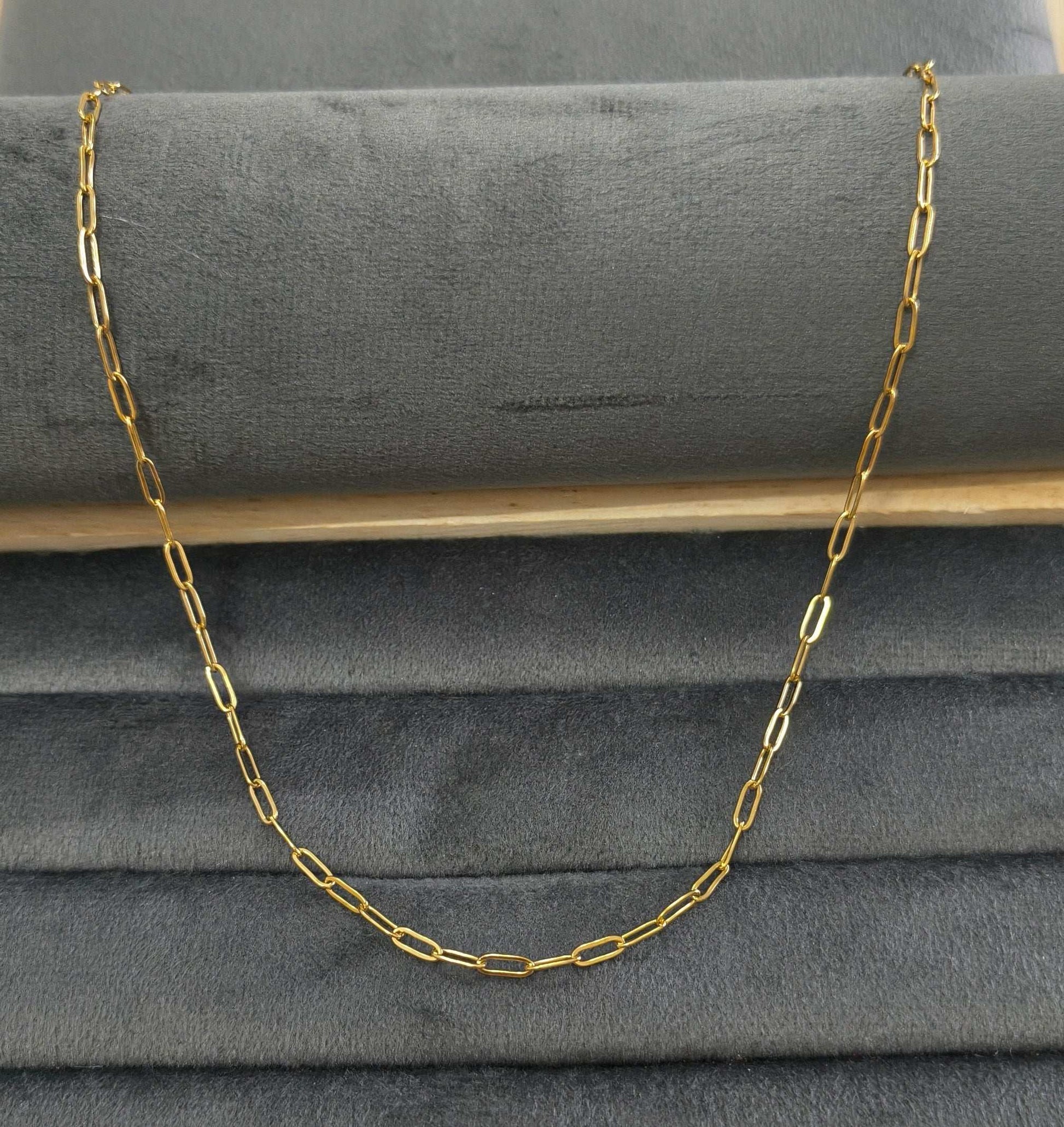 Antitarnish Unisex Sleek Paperclip Chain 18K Gold Plated