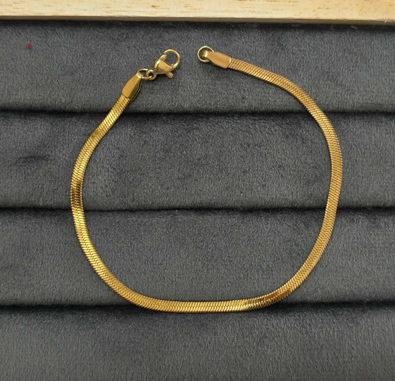 Antitarnish Unisex Snake Chain Bracelet 18K Gold Plated