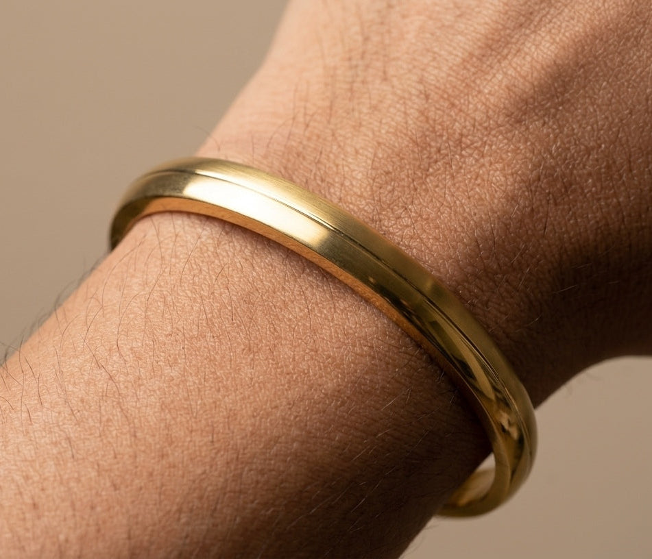 Antitarnish 18K Gold Plated Centre Line Solid Kada Bracelet