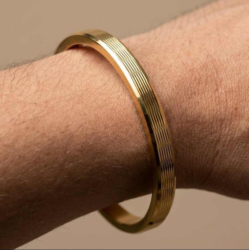 Antitarnish 18K Gold Plated Grooved Solid Kada Bracelet