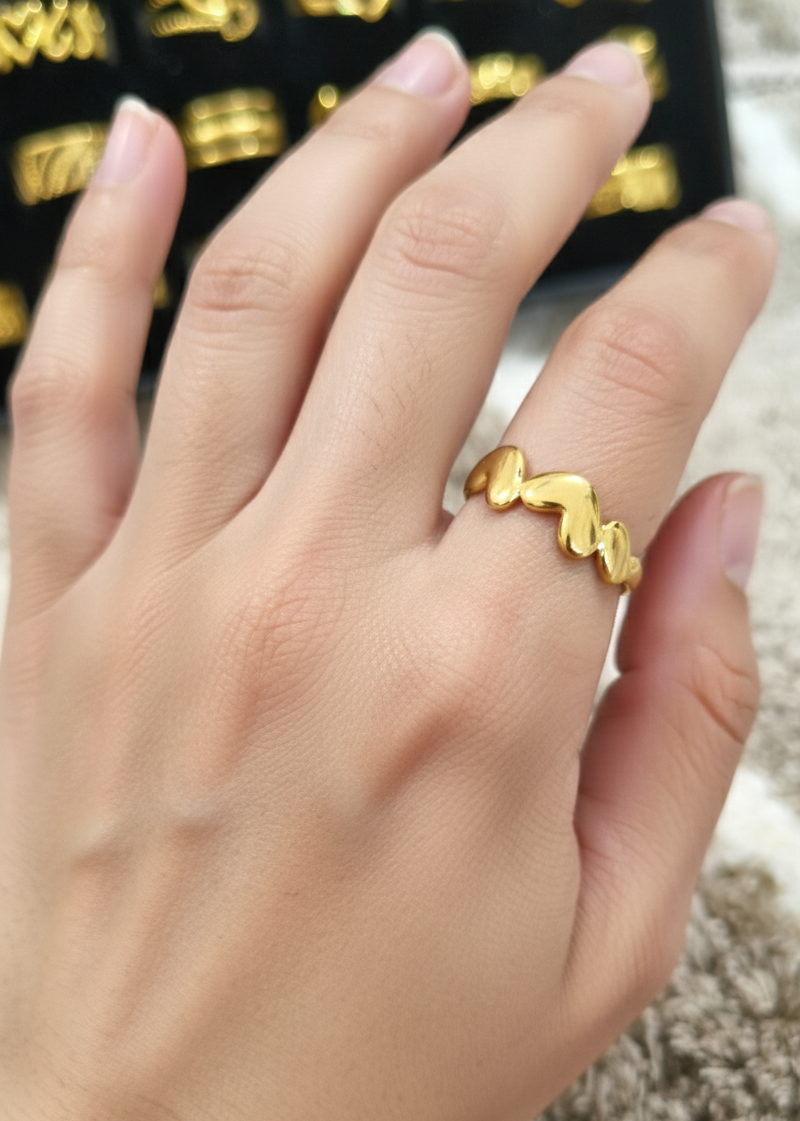Antitarnish Adjustable Mini Hearts Ring 18K Gold Plated