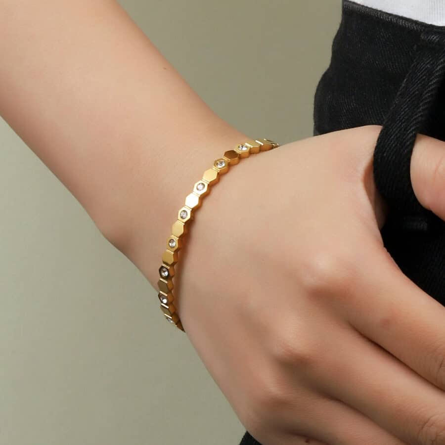 Antitarnish Babysize Hexagon Stud Bracelet 18K Gold Plated