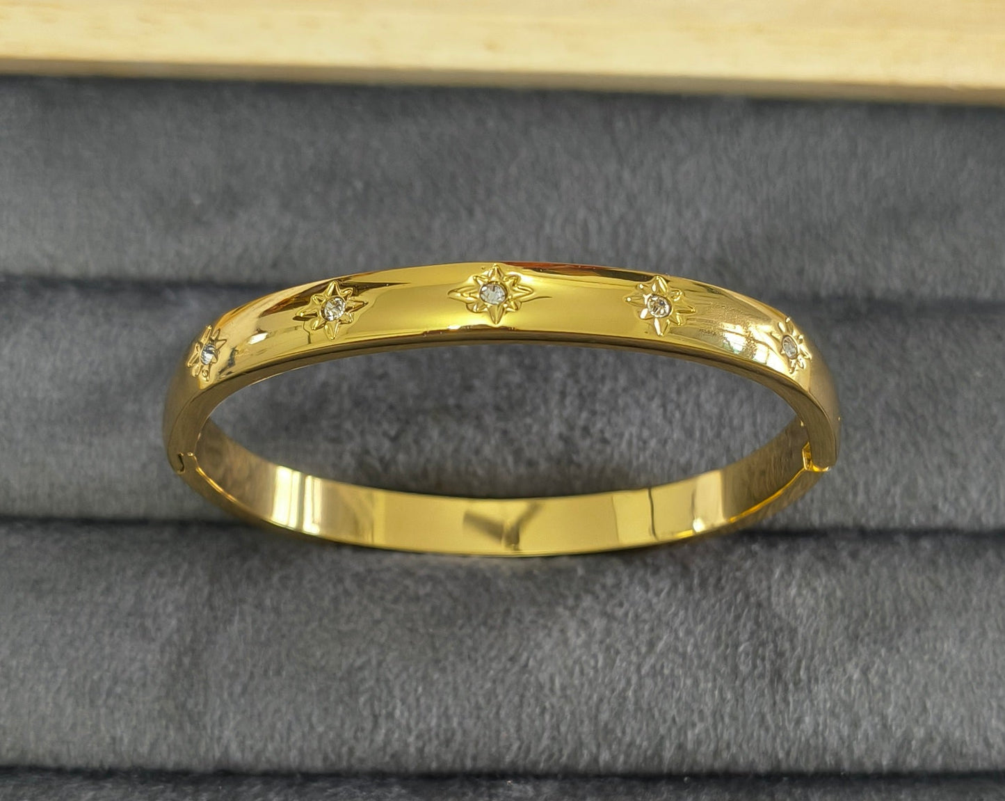 Antitarnish Babysize Shining Stars Bracelet 18K Gold Plated