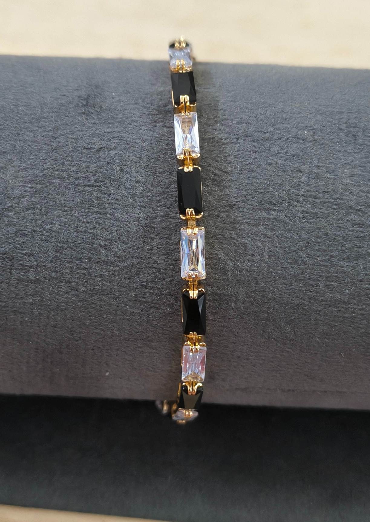 Antitarnish Black White Zircon Studded Tennis Bracelet