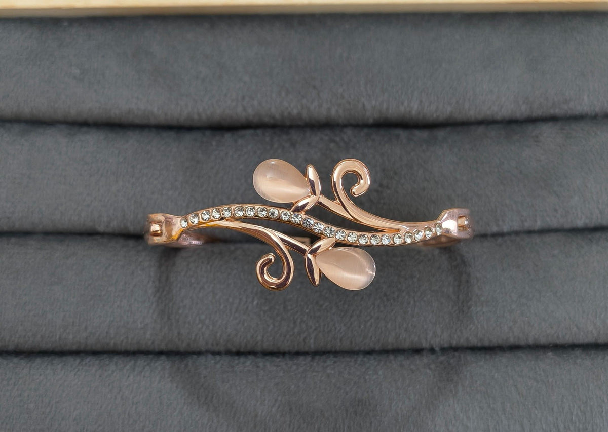 Antitarnish Bracelet Knot Style 18K Gold Plated