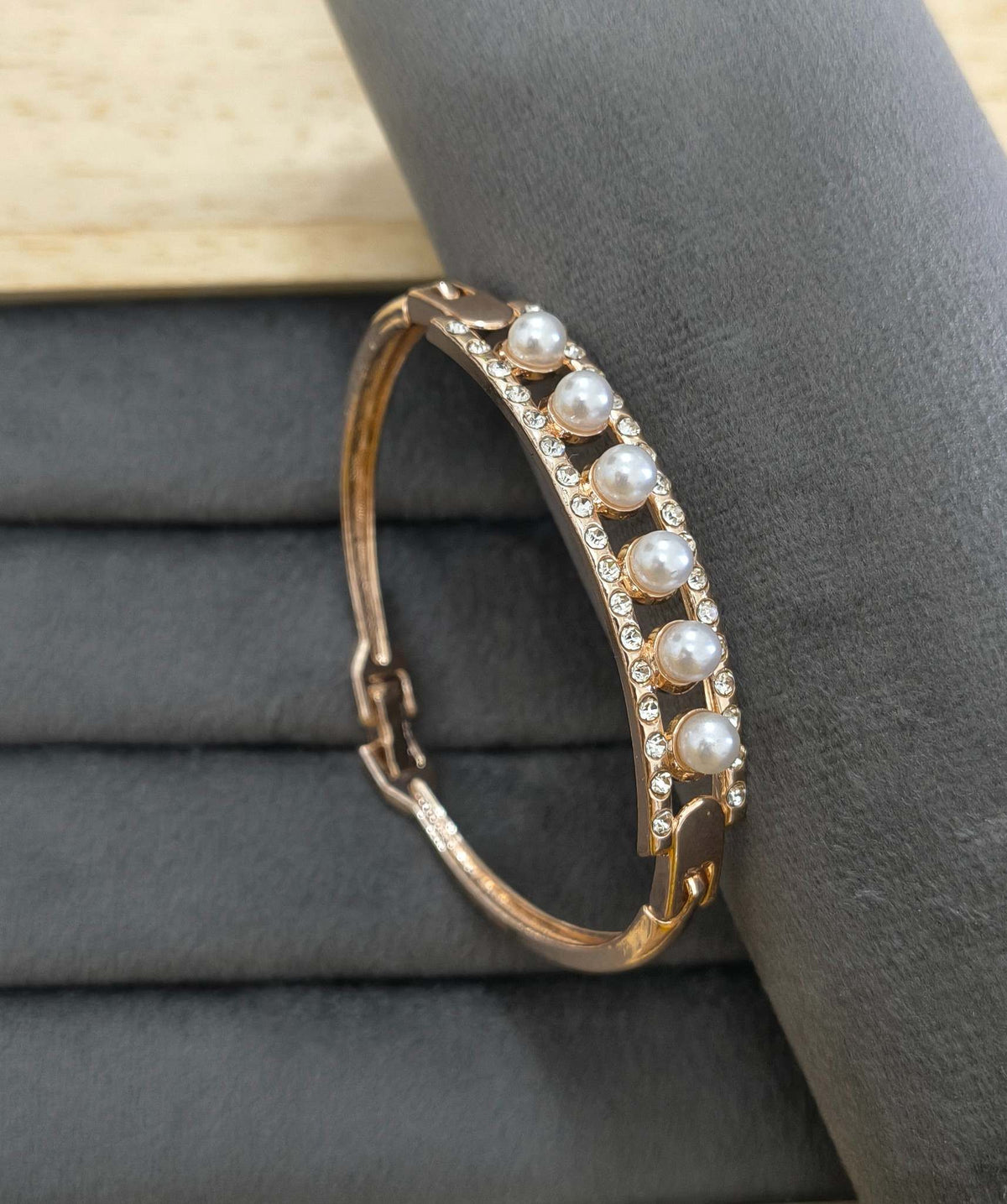 Antitarnish Bracelet Stylish AD Stone Style 18k Gold Plated