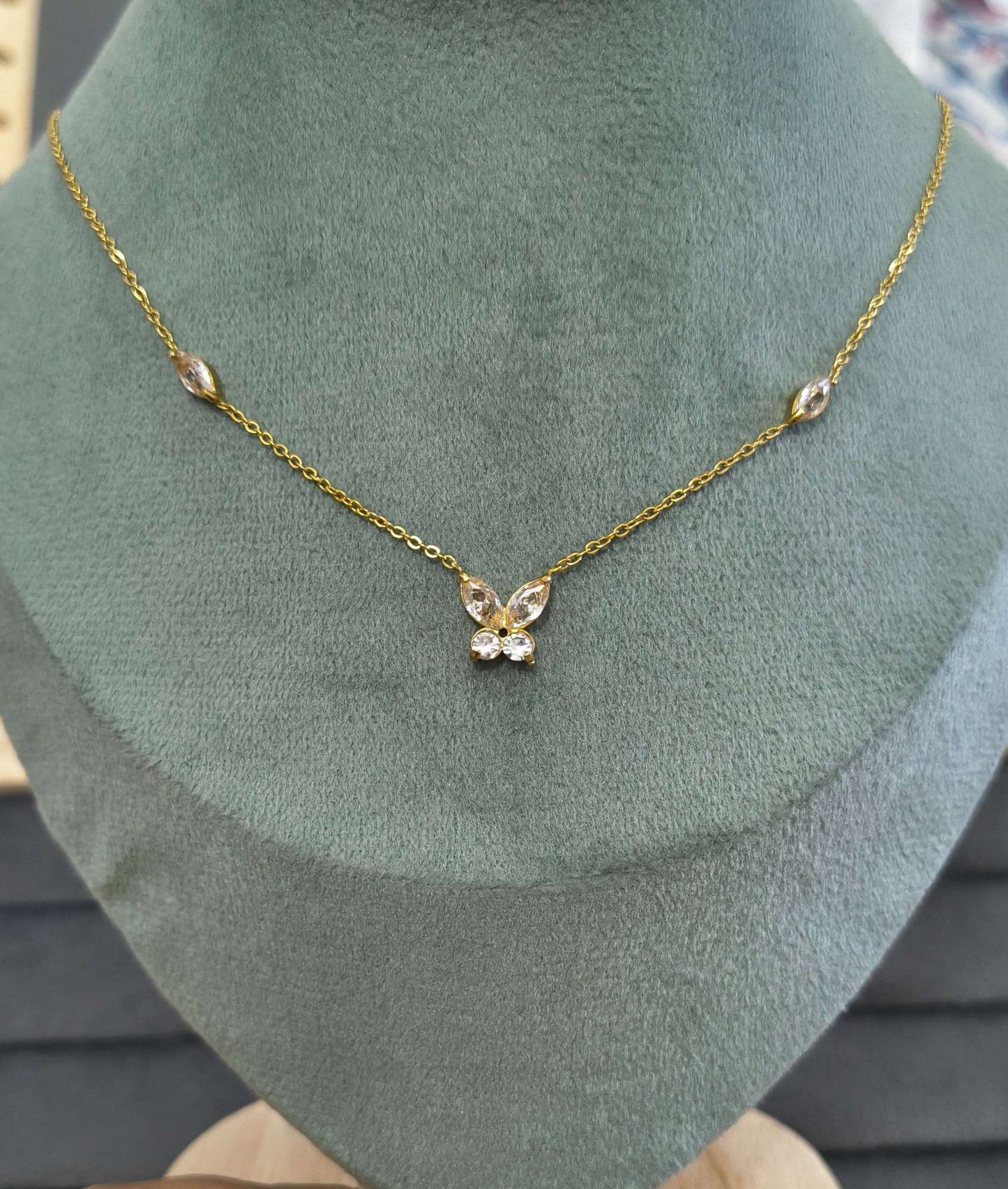 Antitarnish Butterfly Diamond Studded Necklace 18k Gold Plated
