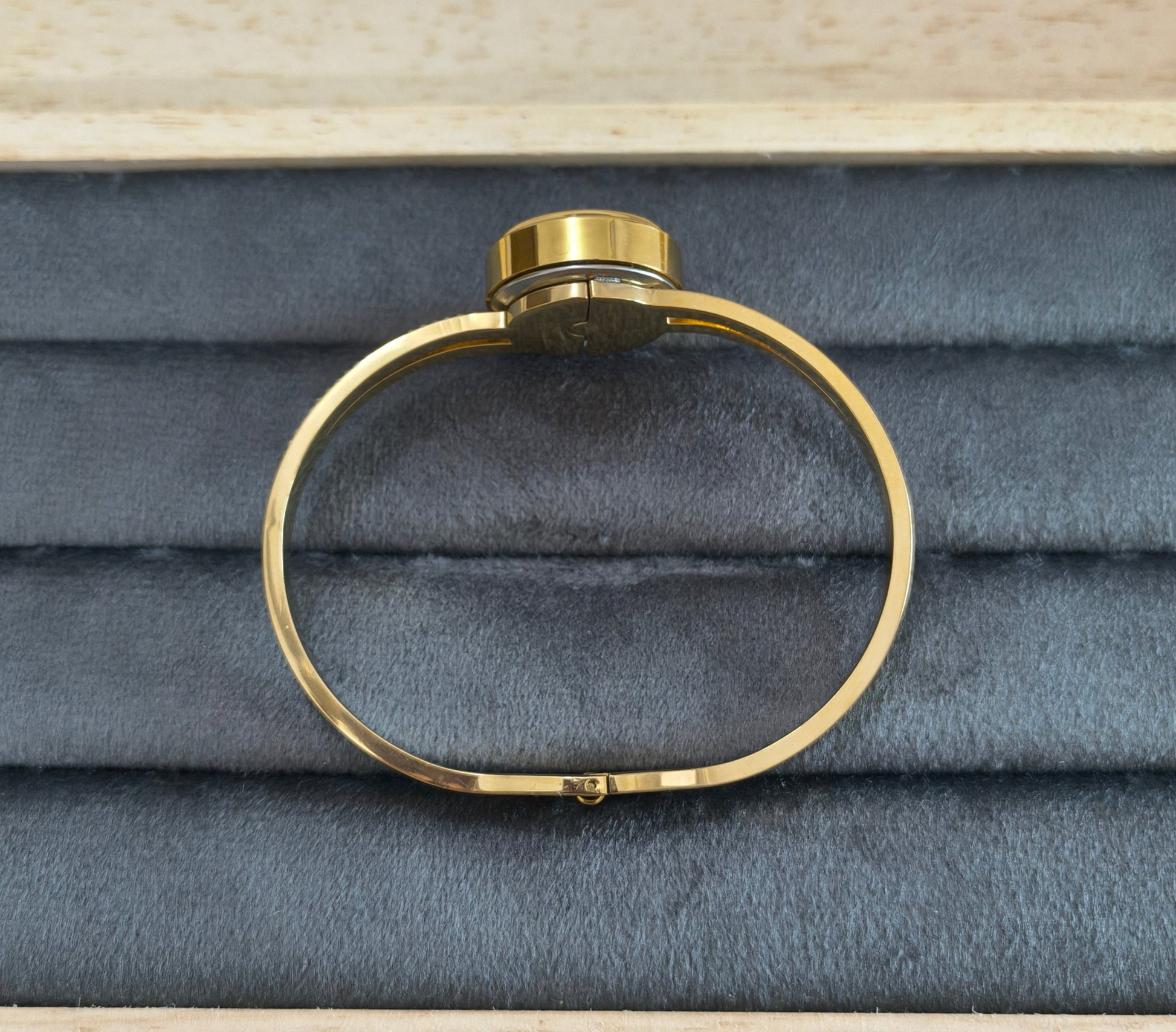 Antitarnish Cartier Style Openable Bracelet Watch 18K Gold Plated