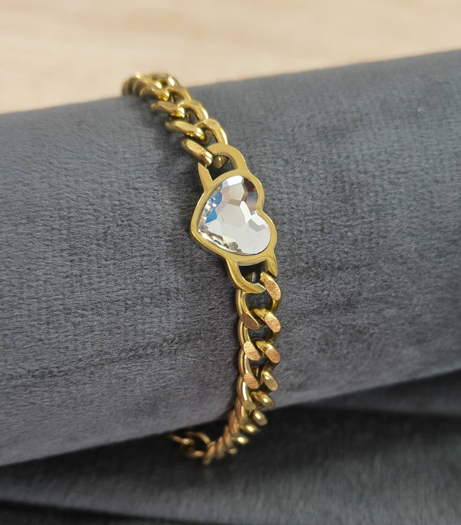 Antitarnish Cuban Chain Heart Bracelet 18K Gold Plated