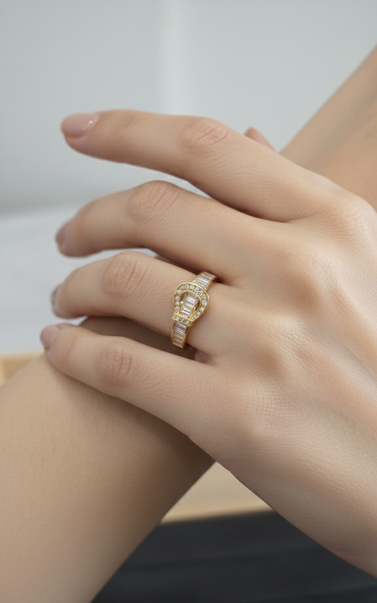 Antitarnish Dazzling Buckle Style Ring 18K Gold Plated