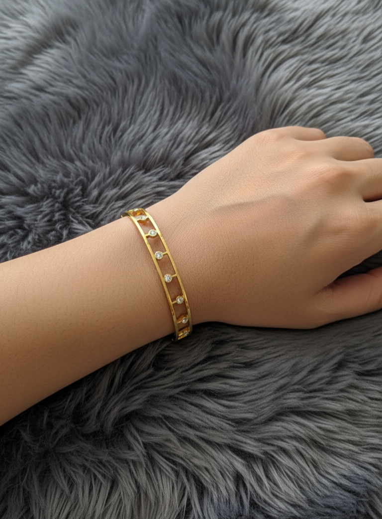Antitarnish Diamond Charmed Bangle Bracelet 18K Gold Plated