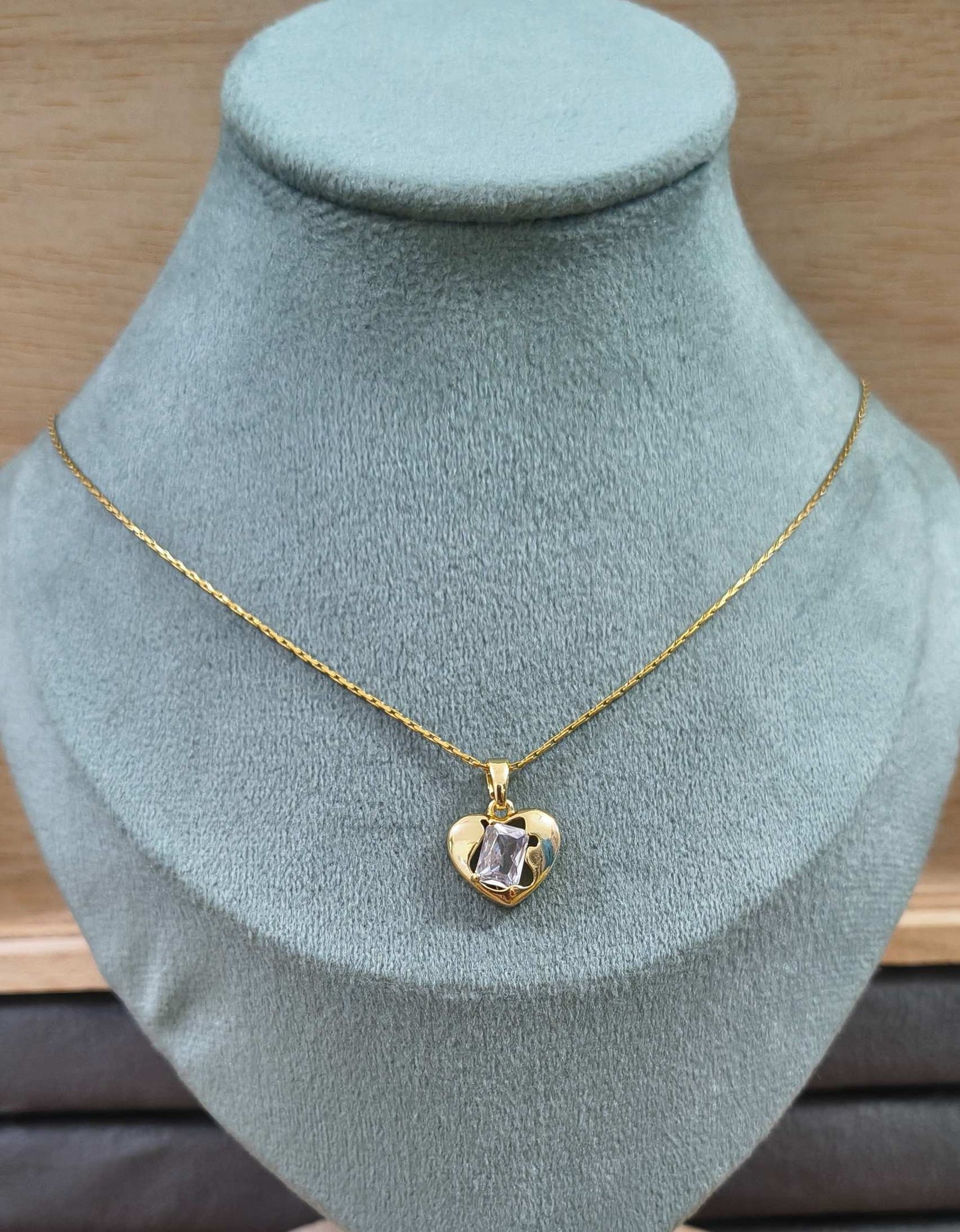 Antitarnish Diamond Heart Pendant Necklace 18K Gold Plated