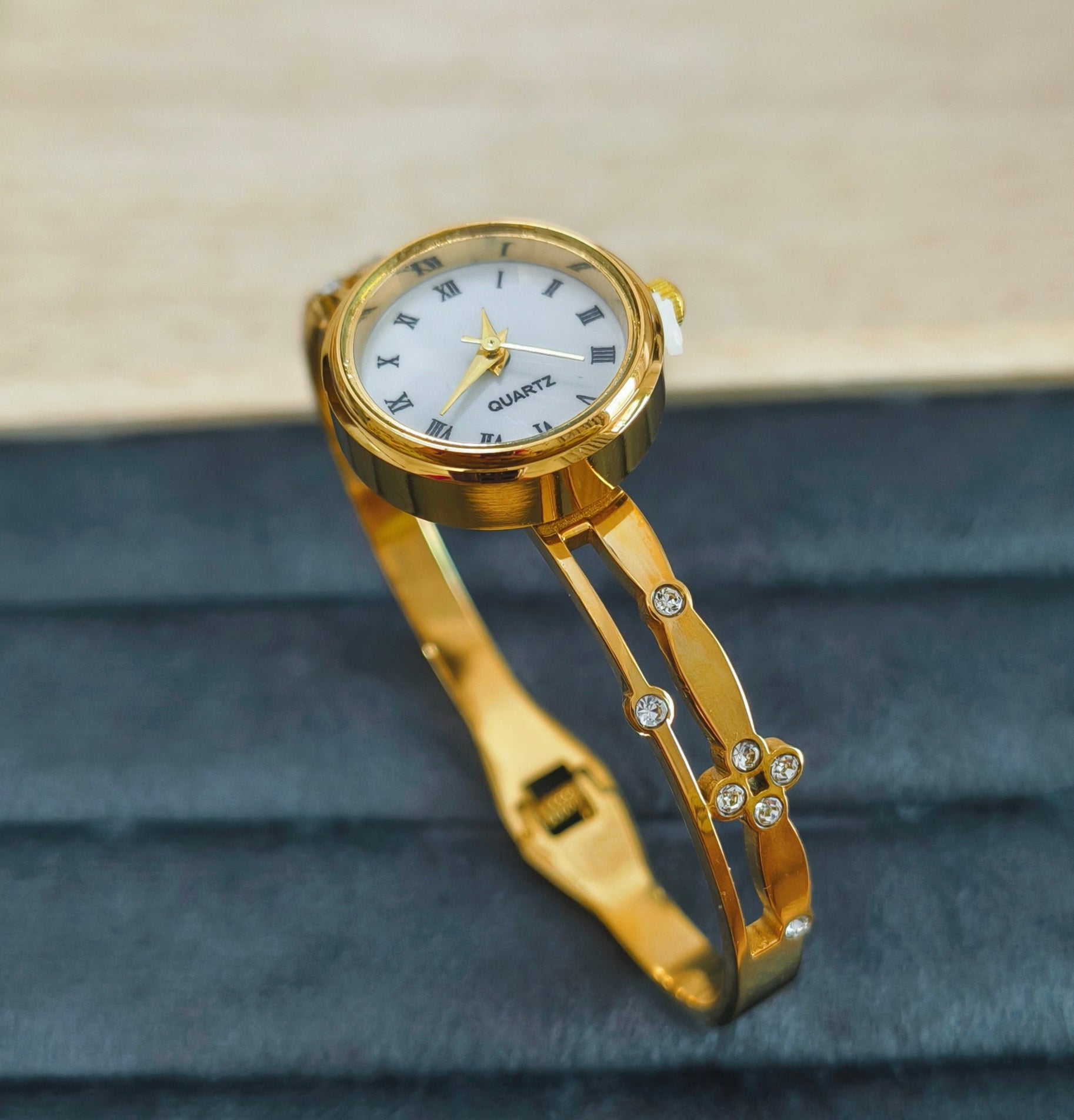 Antitarnish Diamond Studded Openable Bracelet Watch 18K Gold Plated
