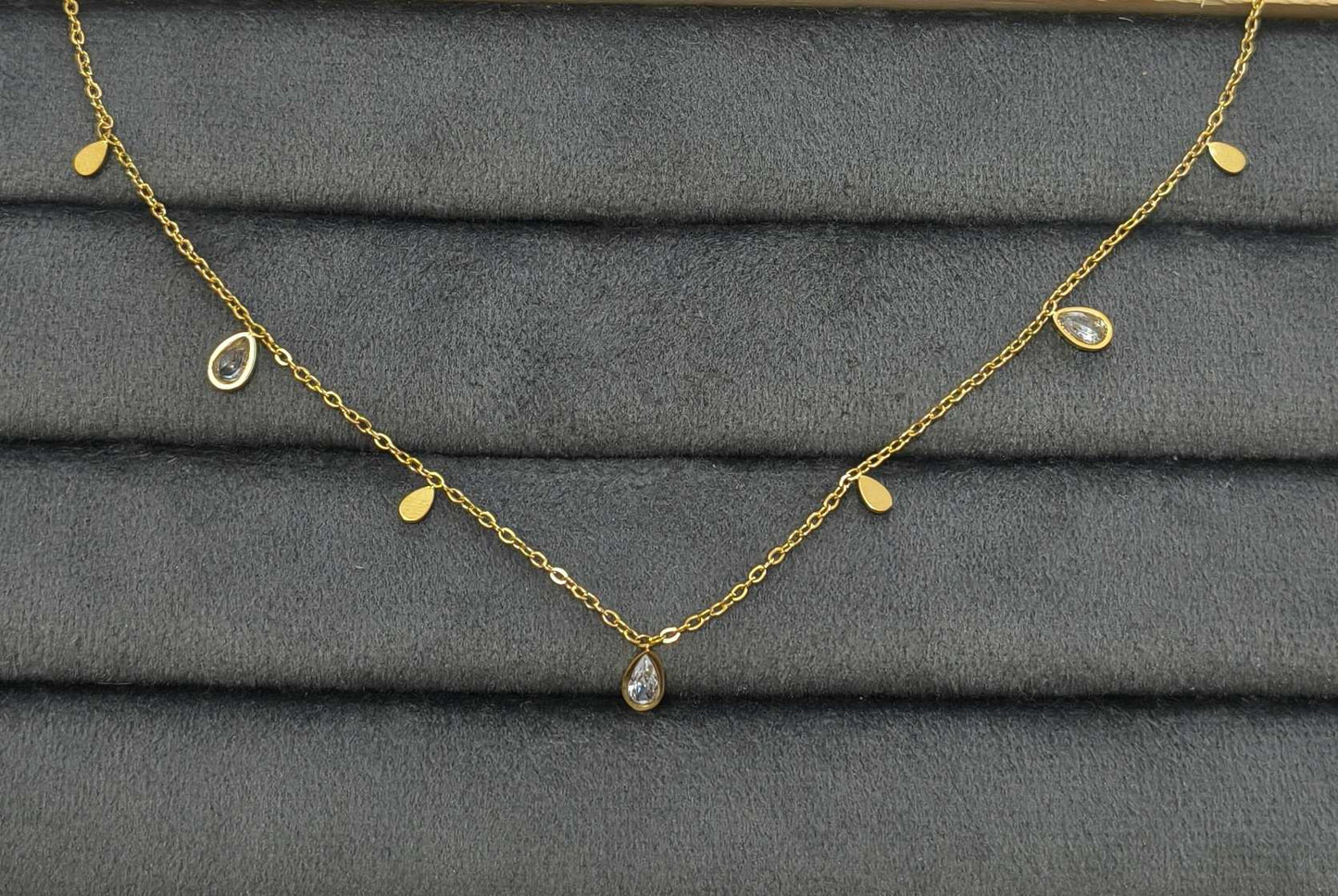 Antitarnish Diamonds and Golden Drops Necklace 18K Gold Plated