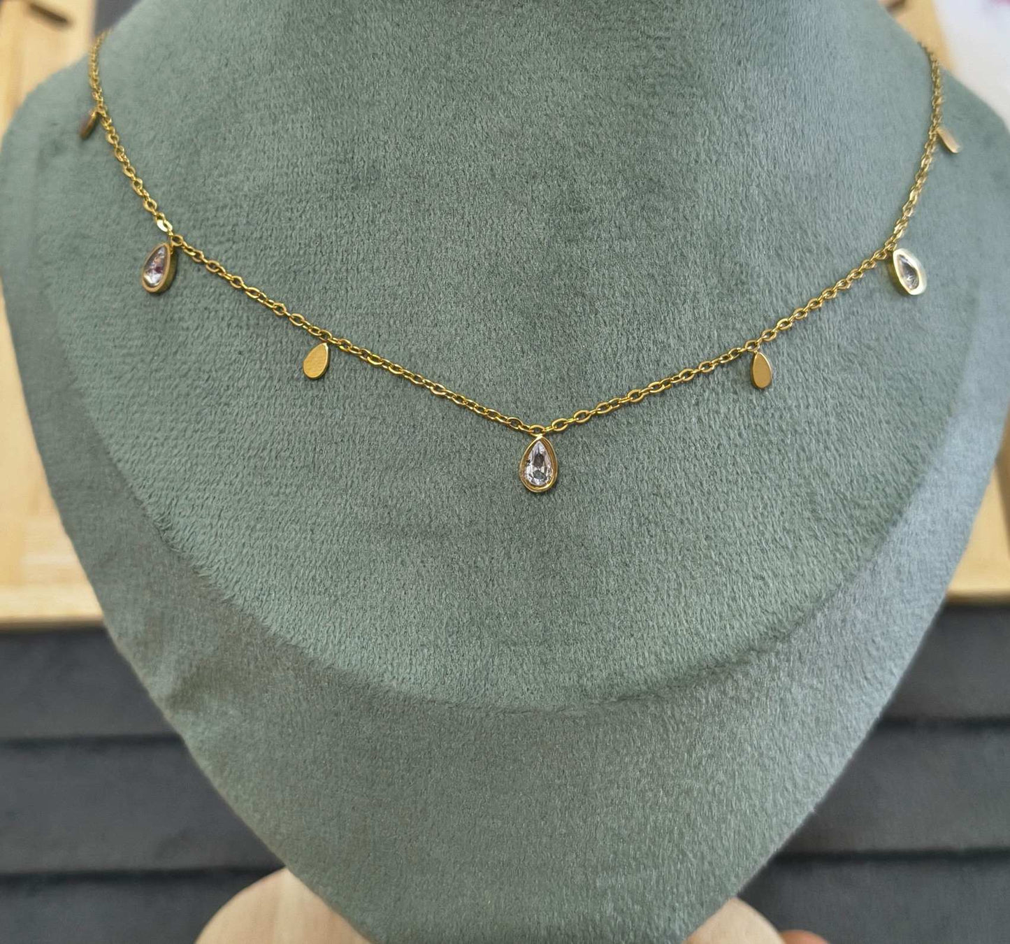 Antitarnish Diamonds and Golden Drops Necklace 18K Gold Plated