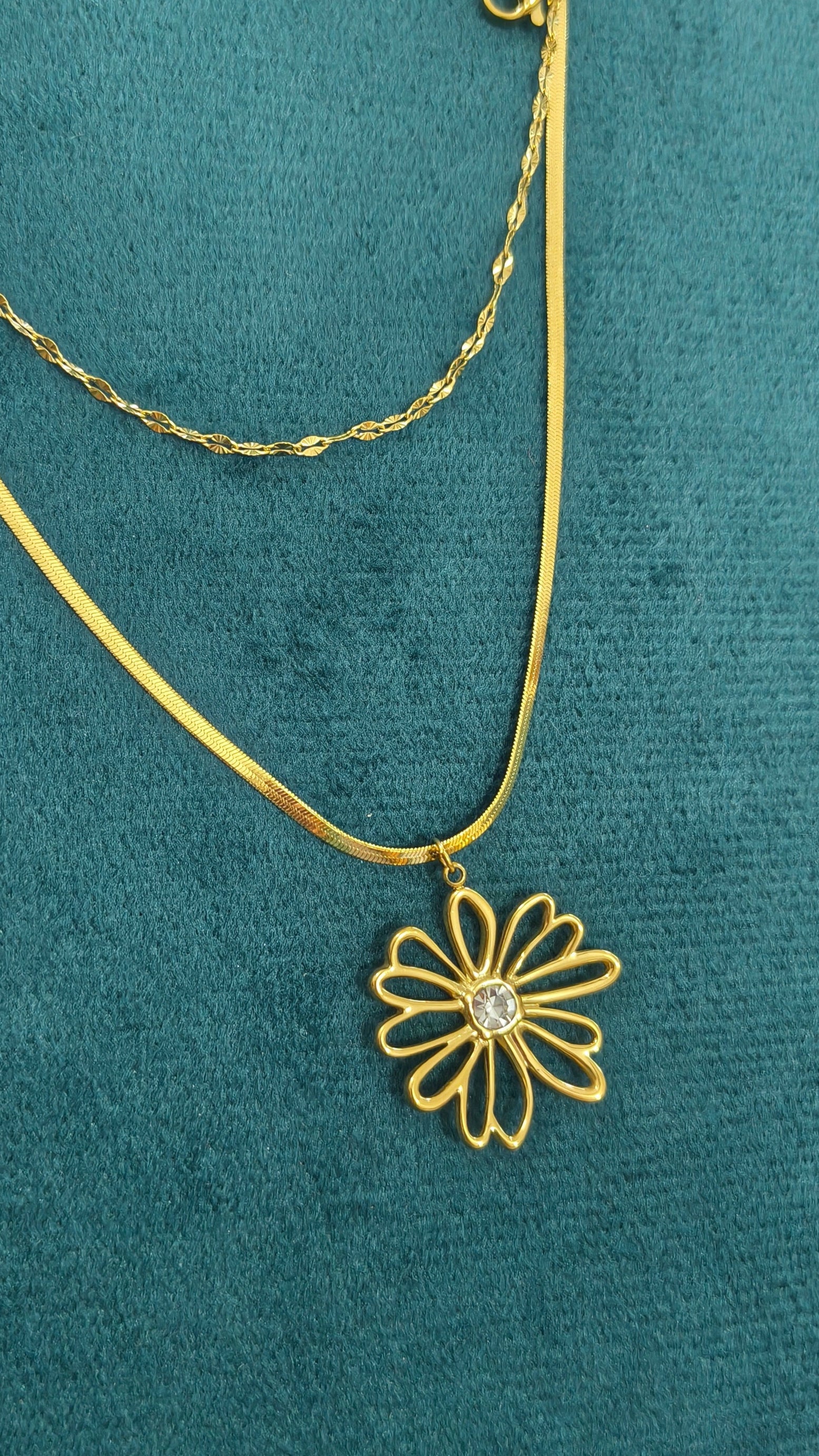 Antitarnish Double Layered Sunflower Necklace 18K Gold Plated