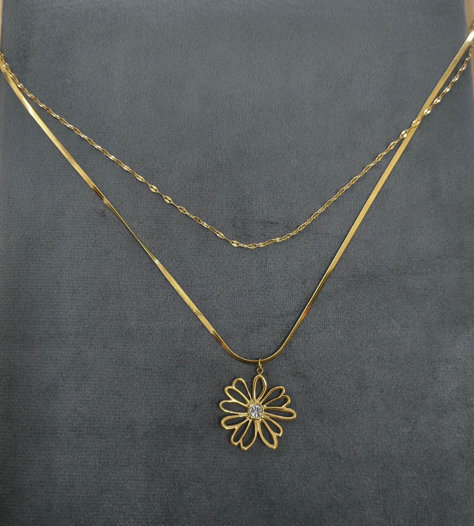 Antitarnish Double Layered Sunflower Necklace 18K Gold Plated