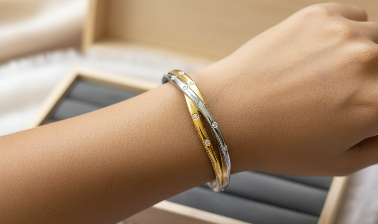 Antitarnish Dual Tone Crisscross Bracelet 18K Gold Plated