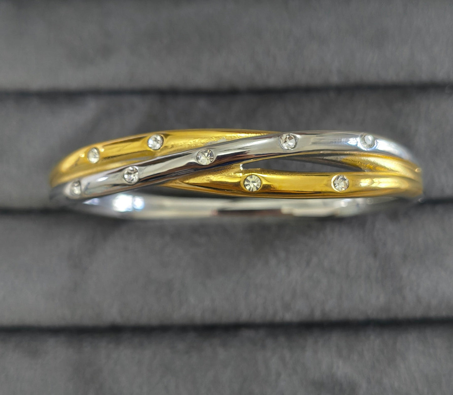 Antitarnish Dual Tone Crisscross Bracelet 18K Gold Plated