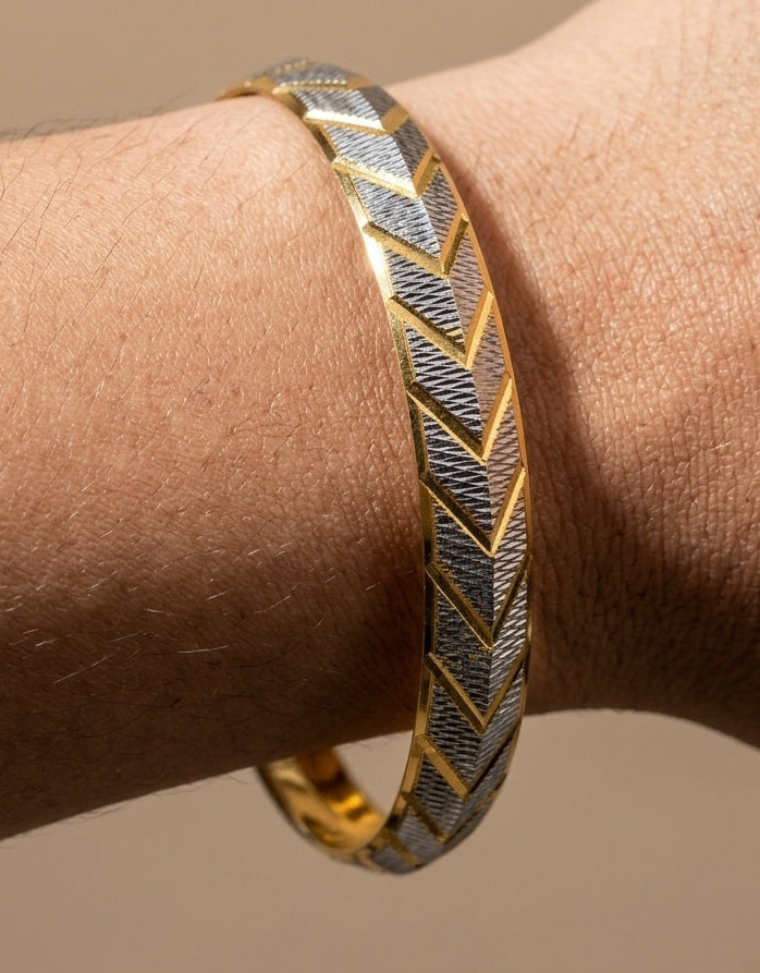 Antitarnish Dual Tone Textured Punjabi Kada Bracelet