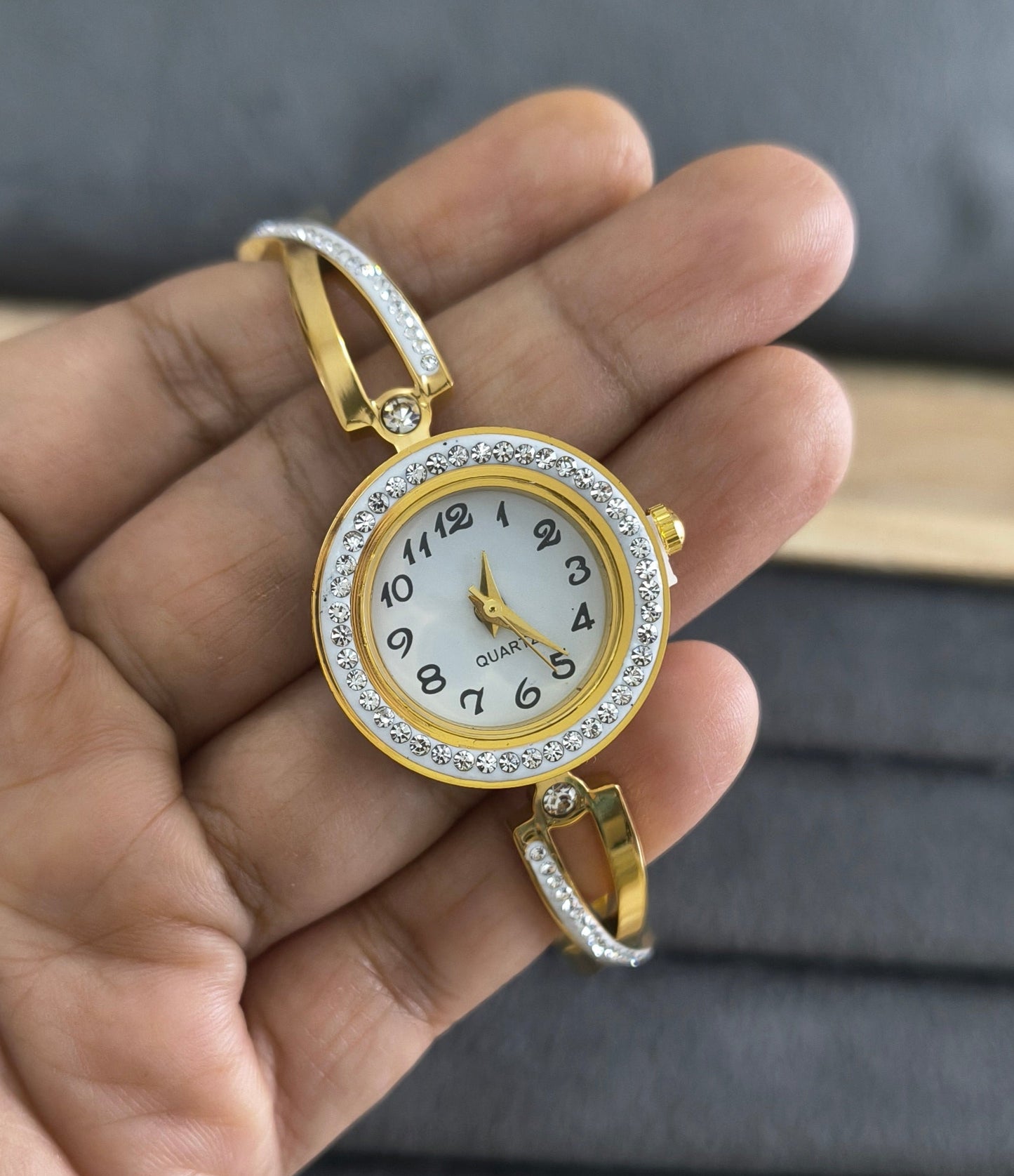 Antitarnish Elegant Bracelet Wrist Watch 18K Gold Plated