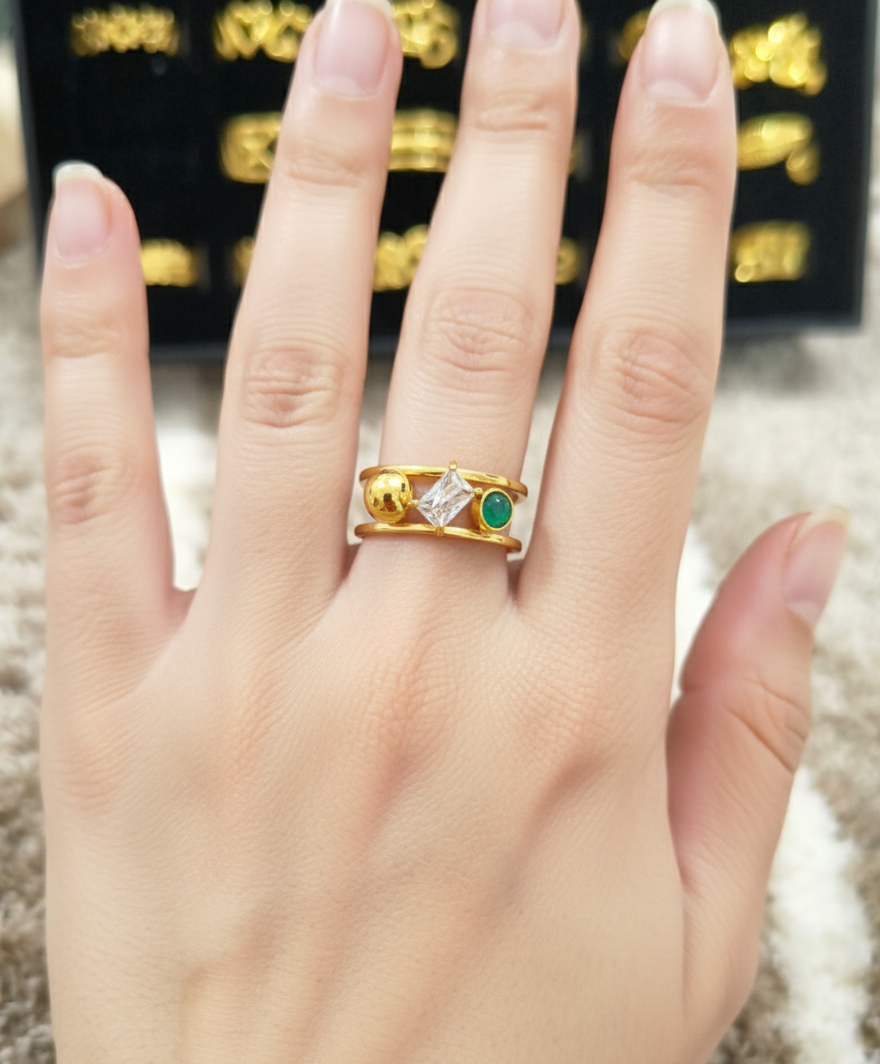 Antitarnish Emerald Bead and Diamond Ring 18K Gold Plated