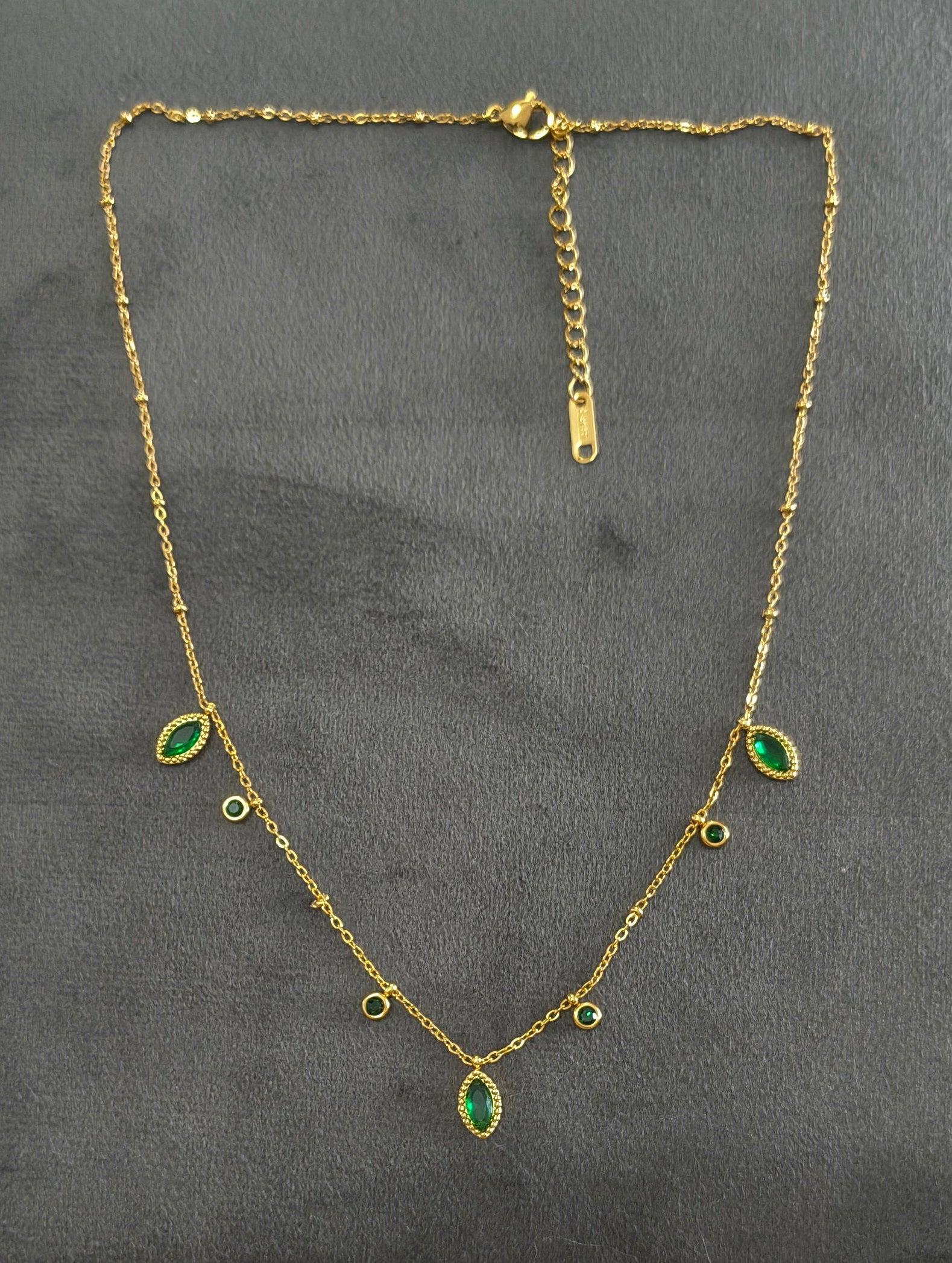 Antitarnish Emerald Dangle Necklace 18K Gold Plated