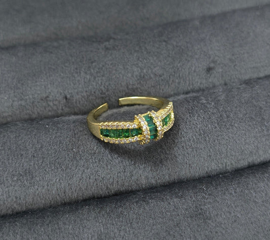 Antitarnish Emerald Green Stone Studded Vintage Ring