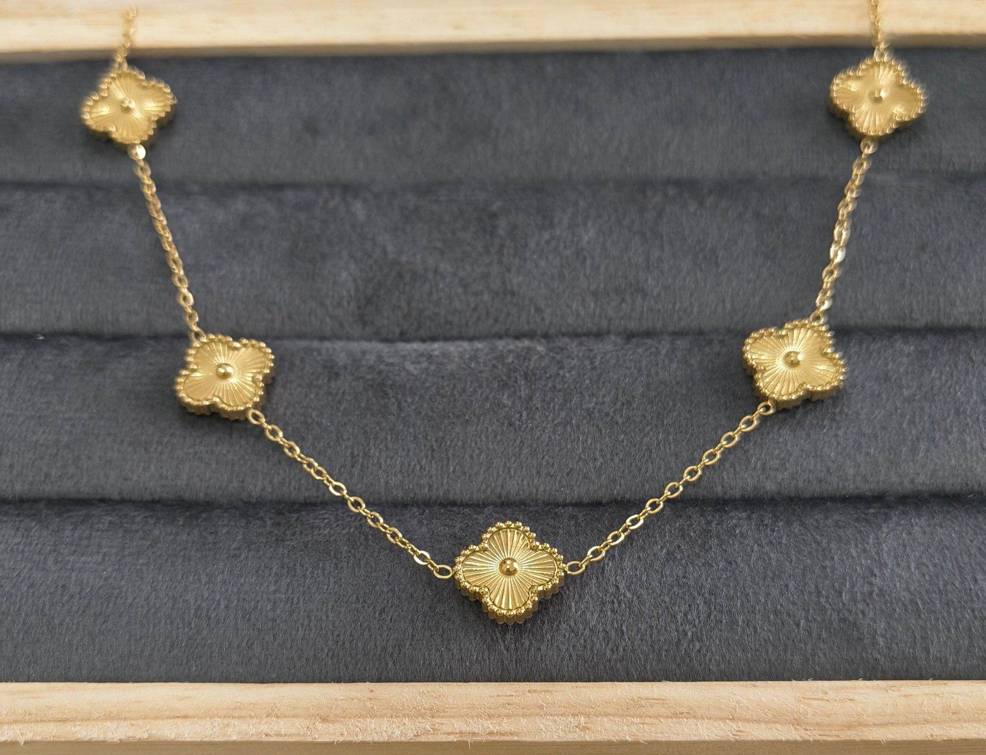 Antitarnish Five Golden Clover Chain Necklace 18K Gold Plated 