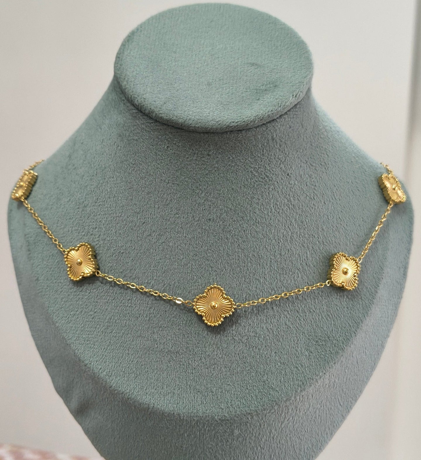 Antitarnish Five Golden Clover Chain Necklace 18K Gold Plated 