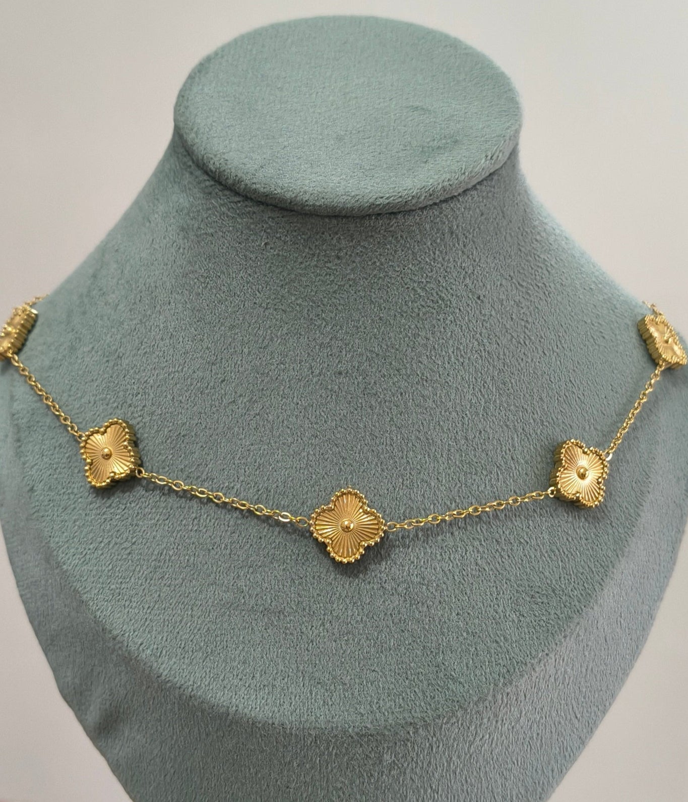 Antitarnish Five Golden Clover Chain Necklace 18K Gold Plated 