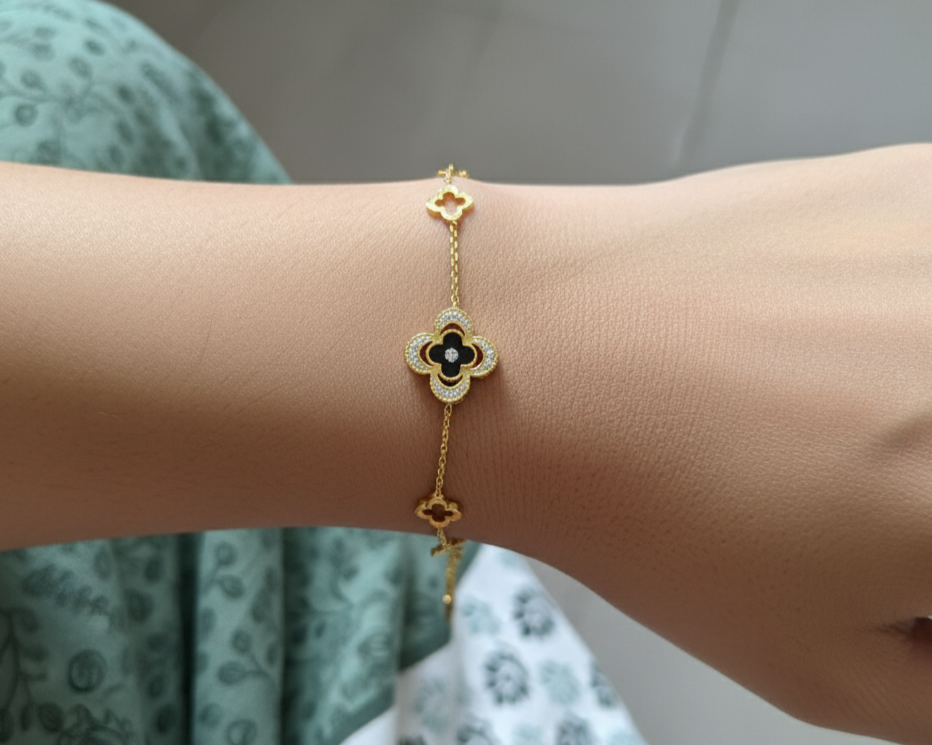 Antitarnish Floral Charm Chain Bracelet 18K Gold Plated