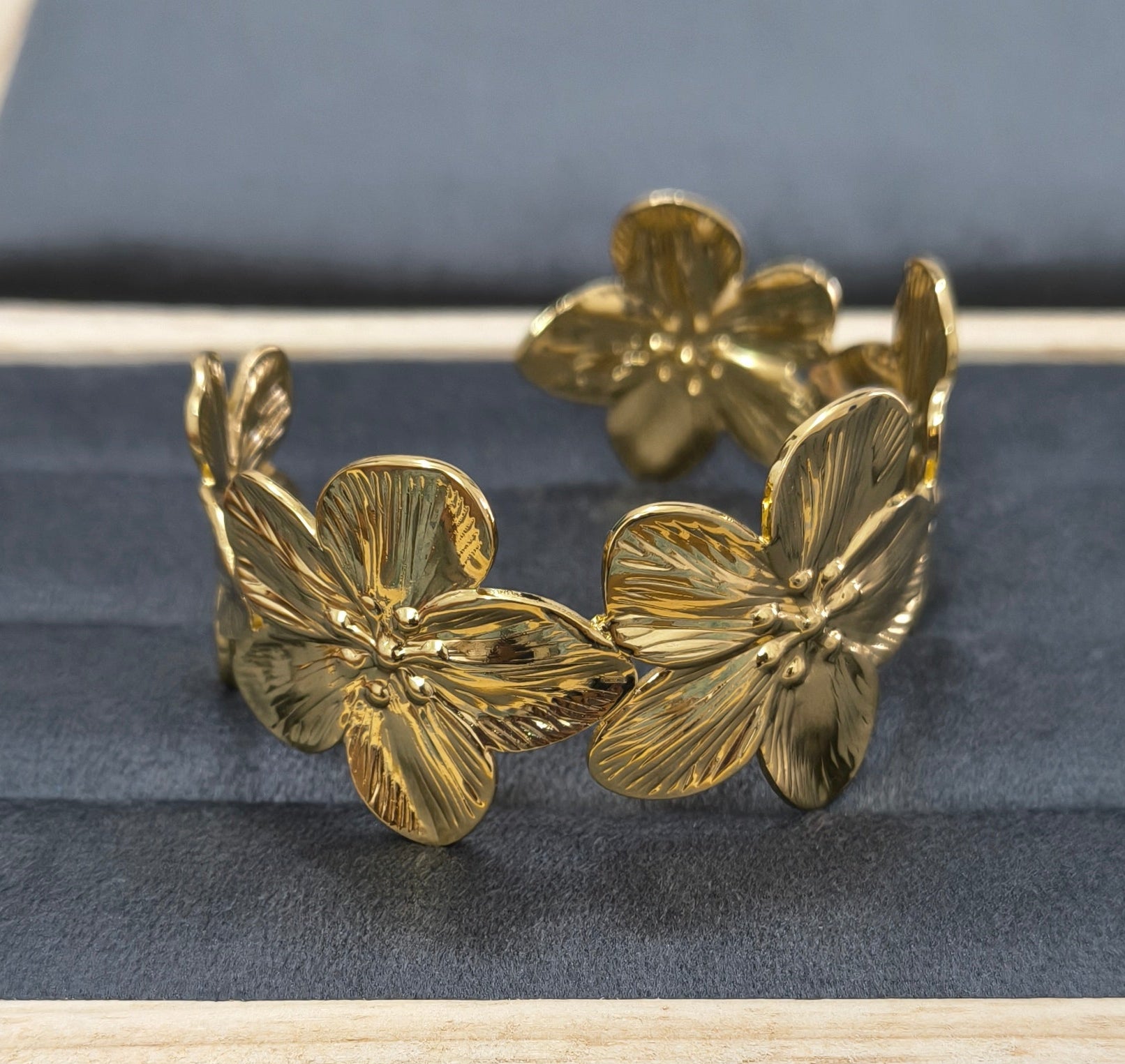 Antitarnish Floral Open Cuff Bracelet 18K Gold Plated