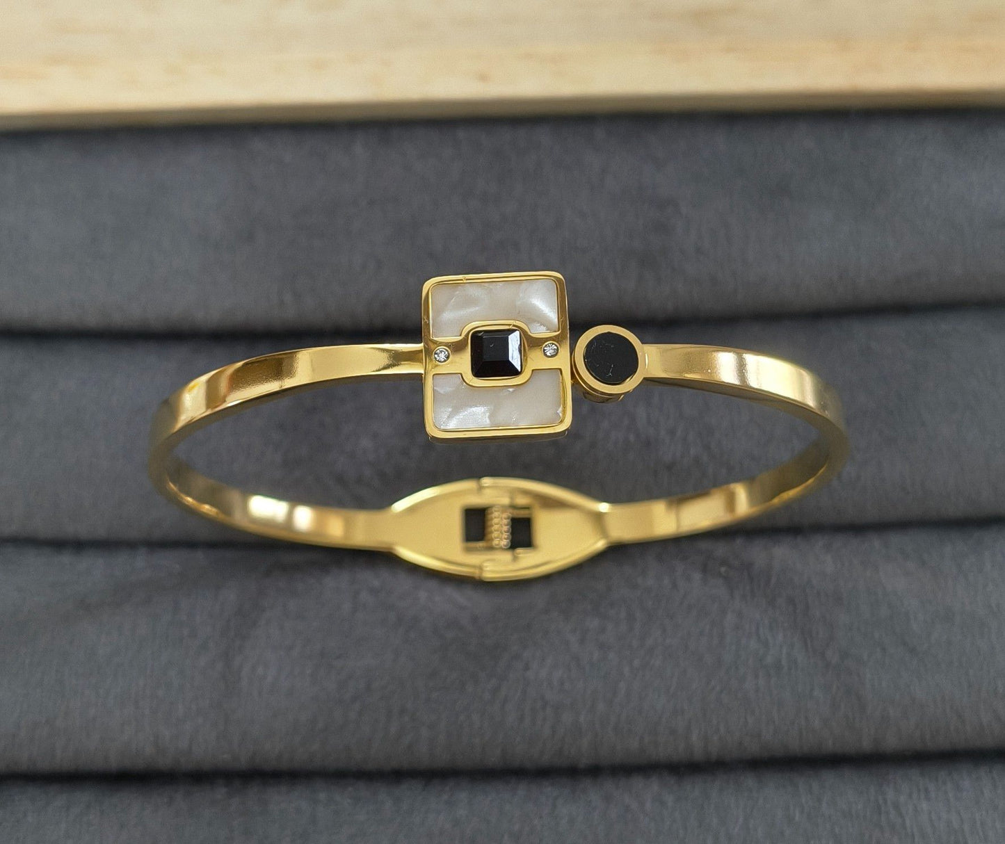 Antitarnish Geometric Shape Bracelet 18K Gold Plated