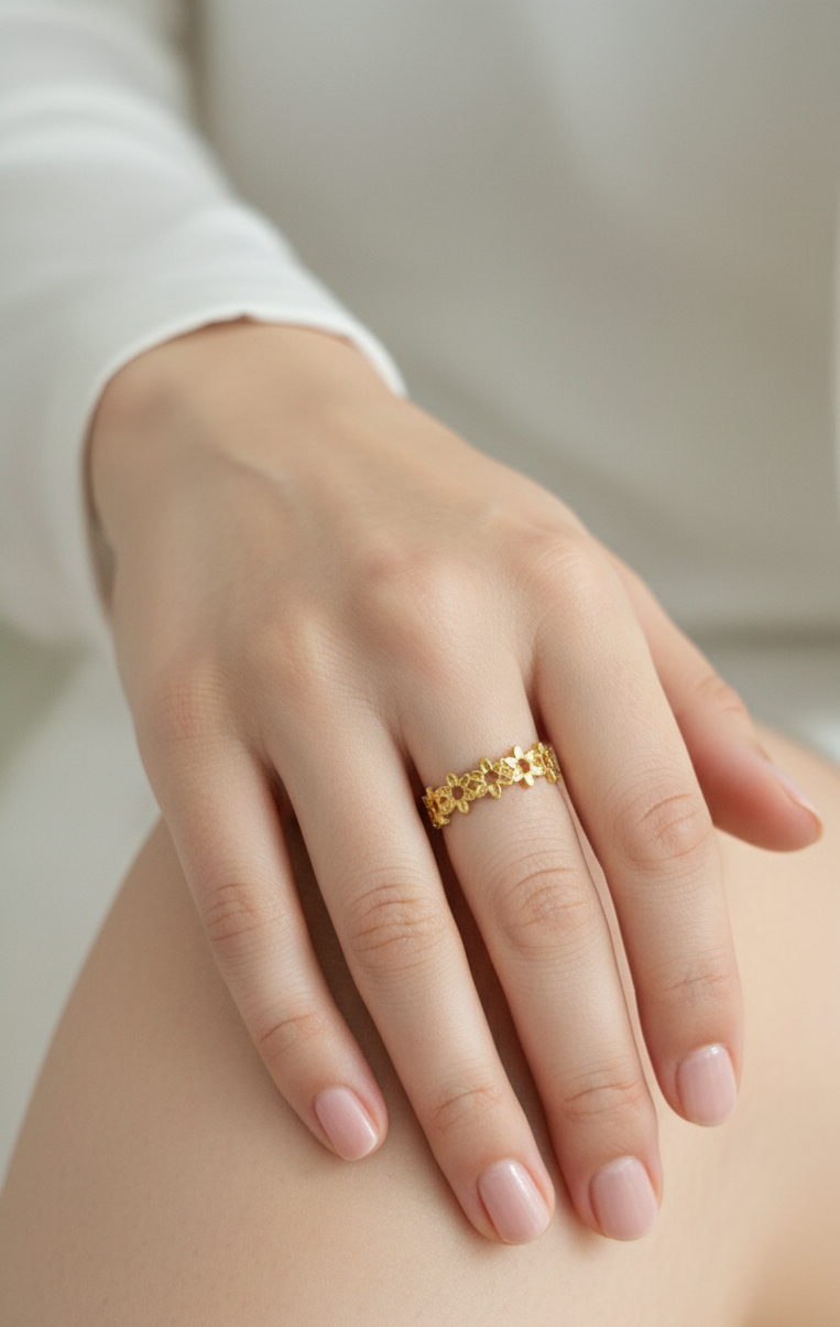 Antitarnish Golden Flower Band Ring 18K Gold Plated