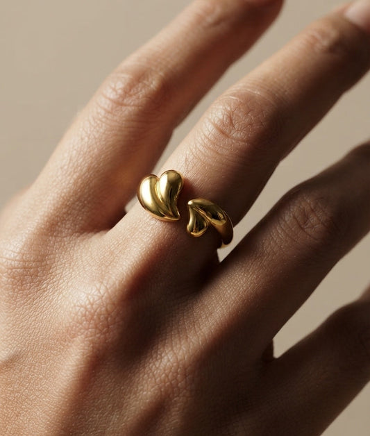 Antitarnish Golden Romantic Hearts Ring 18K Gold Plated