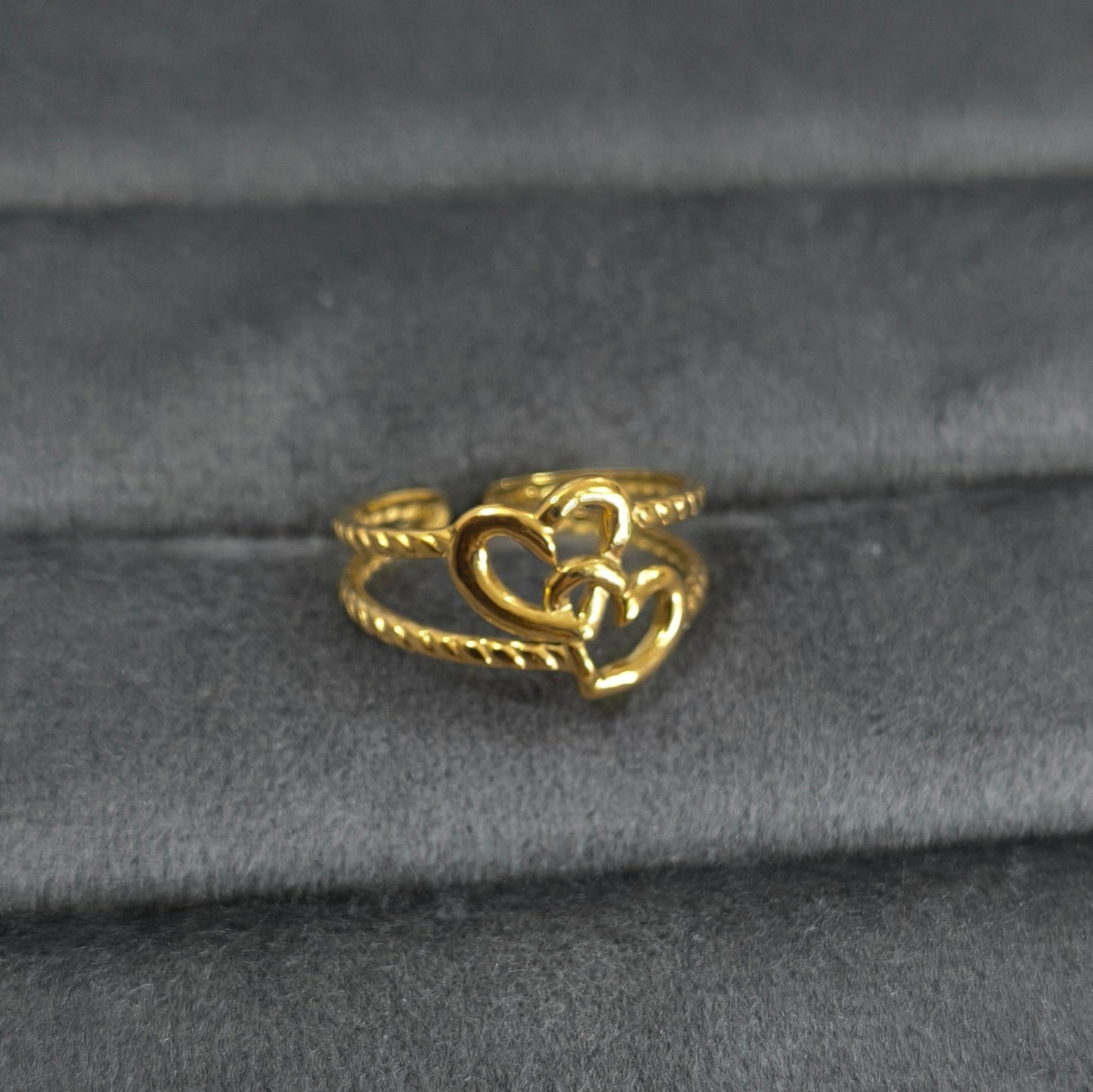 Antitarnish Golden Romantic Hearts Ring 18K Gold Plated