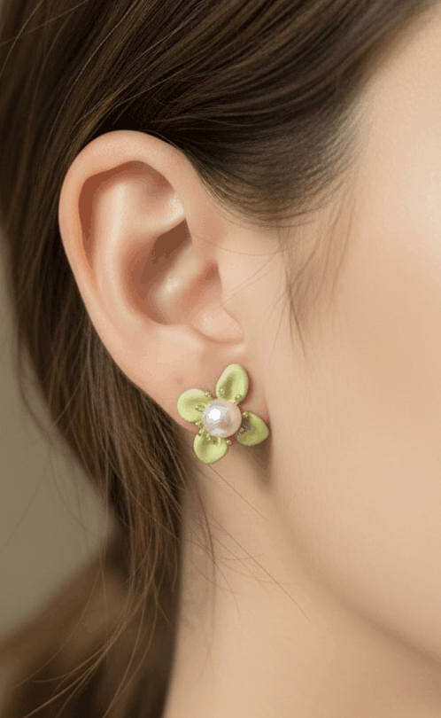 Antitarnish Green Pearl Flower Stud Earrings