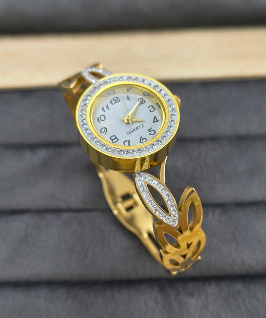 Antitarnish Leafy Design Bracelet Wrist Watch 18K Gold Plated