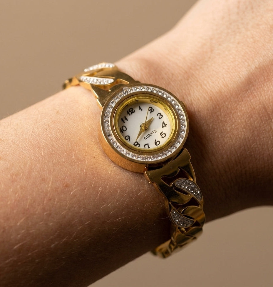 Antitarnish Luxurious Openable Bracelet Watch 18K Gold Plated