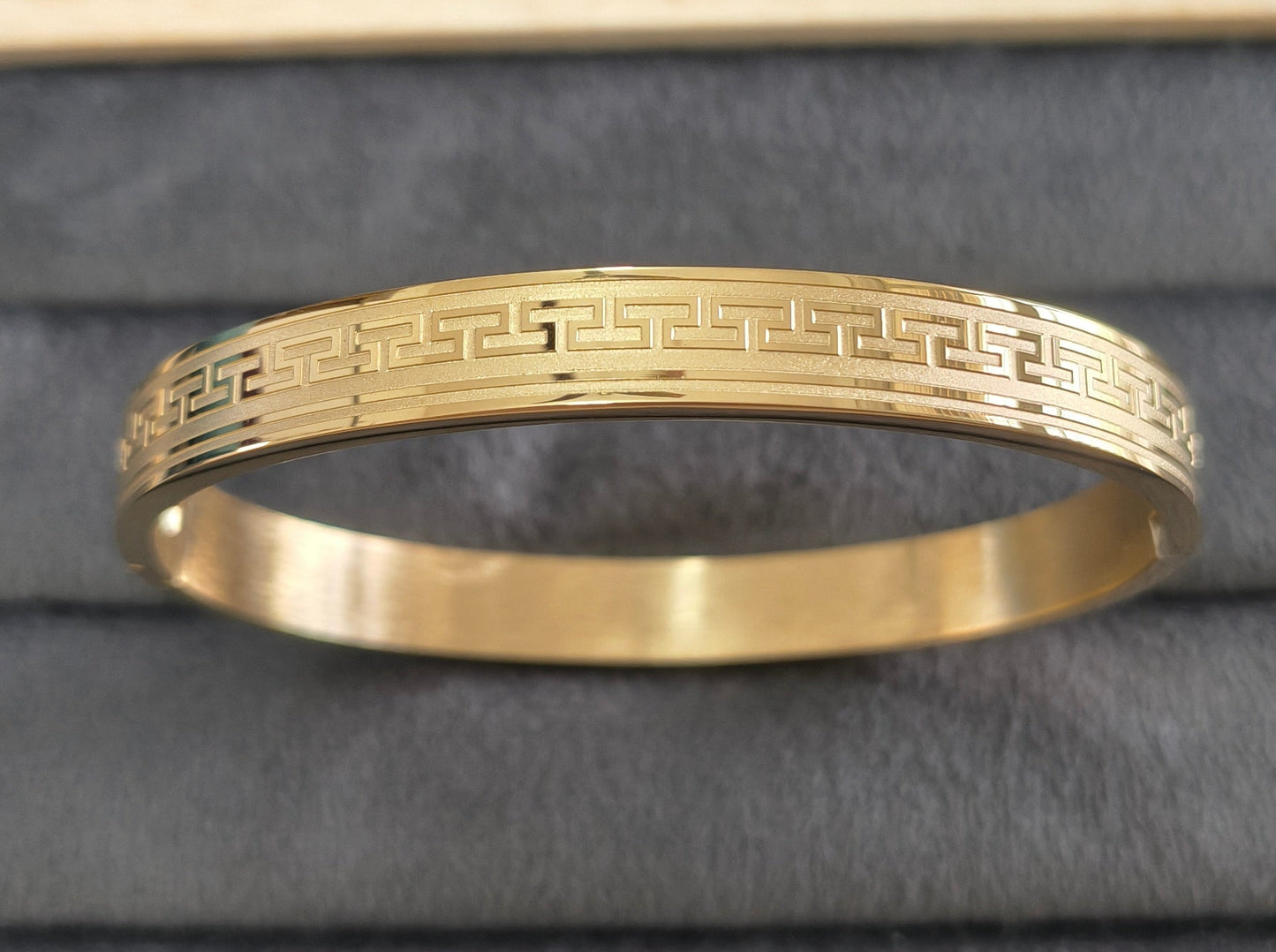 Antitarnish Men's Bracelet 18K Gold Plated Greek Art Pattern