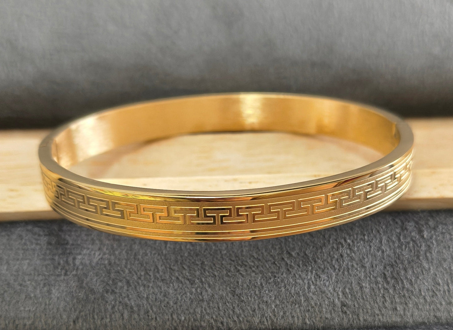 Antitarnish Men's Bracelet 18K Gold Plated Greek Art Pattern