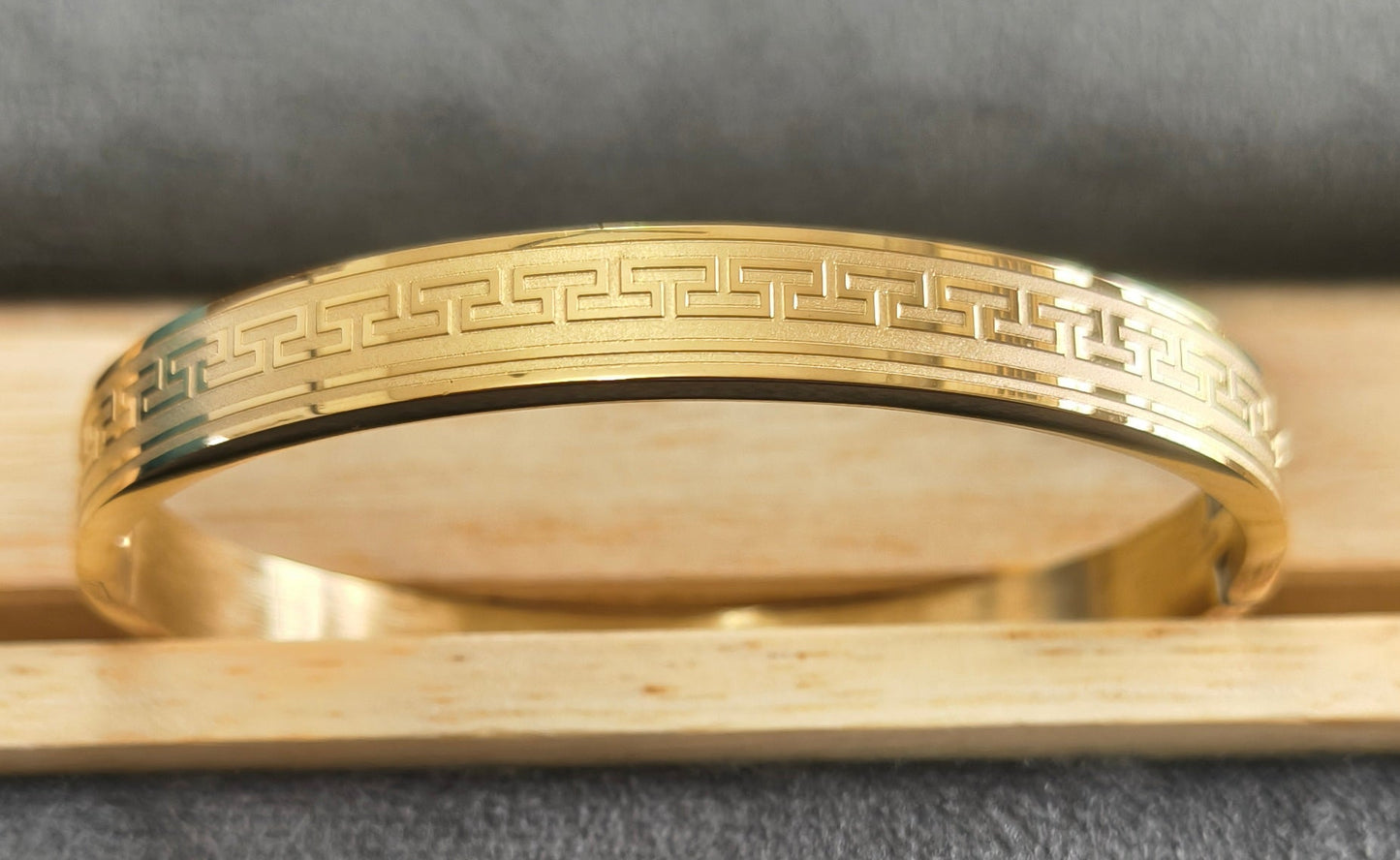 Antitarnish Men's Bracelet 18K Gold Plated Greek Art Pattern