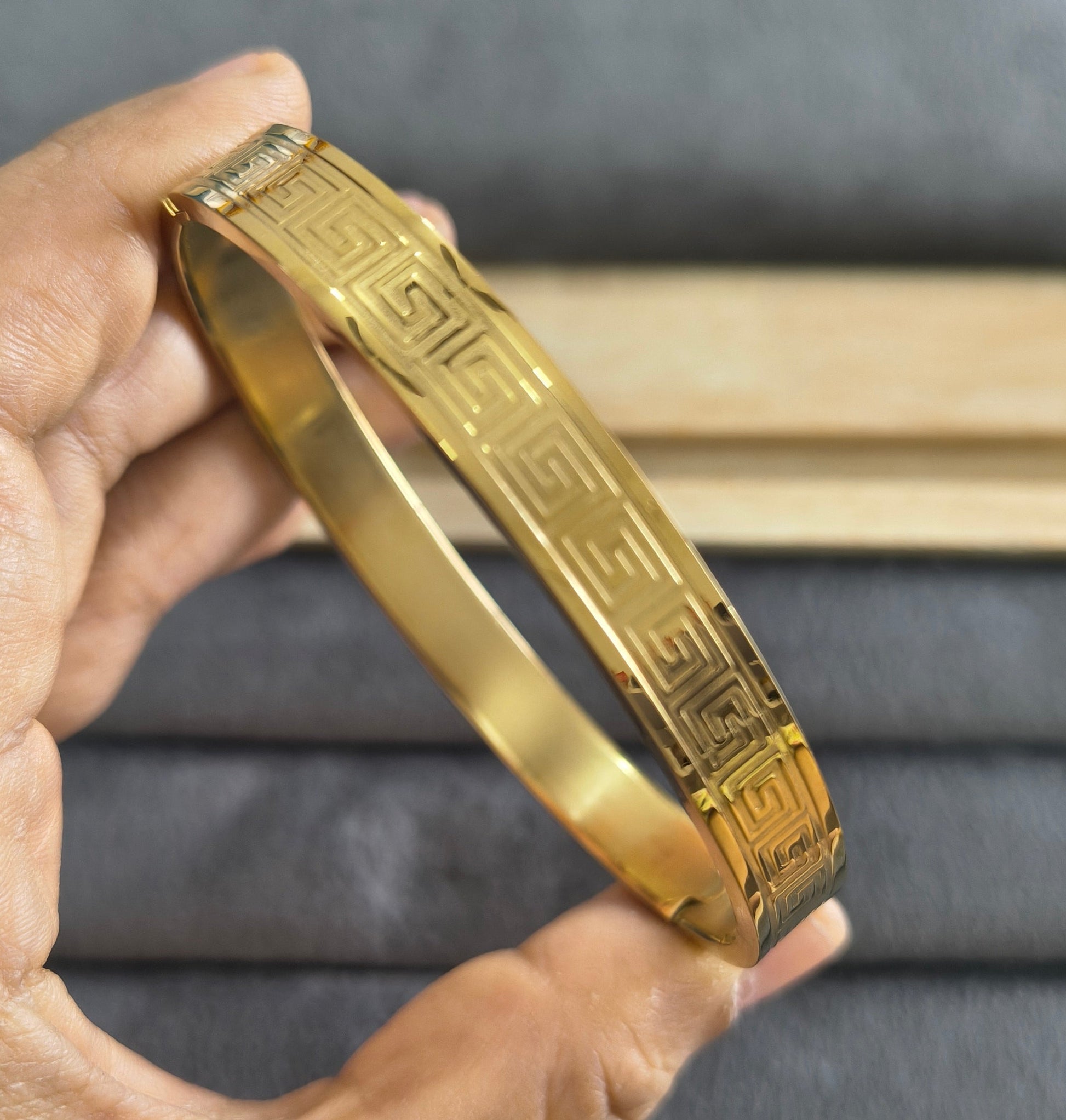 Antitarnish Men's Bracelet 18K Gold Plated Greek Key Pattern