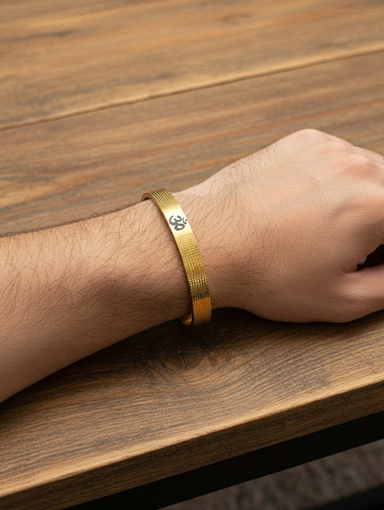 Antitarnish Men's Bracelet 18K Gold Plated Om Kada