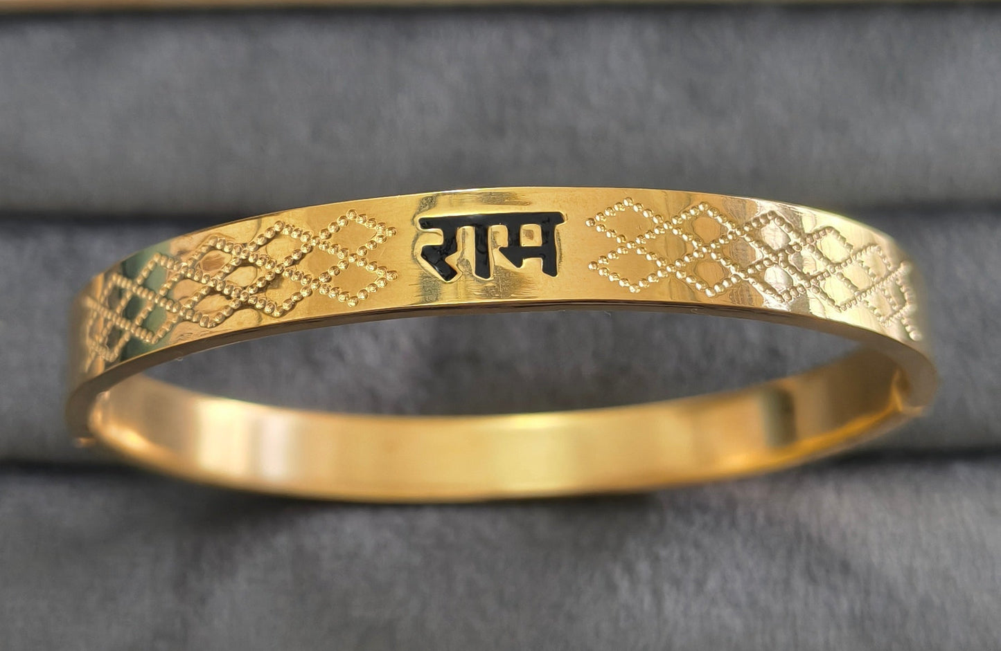 Antitarnish Men's Bracelet 18K Gold Plated Ram Divya Kada