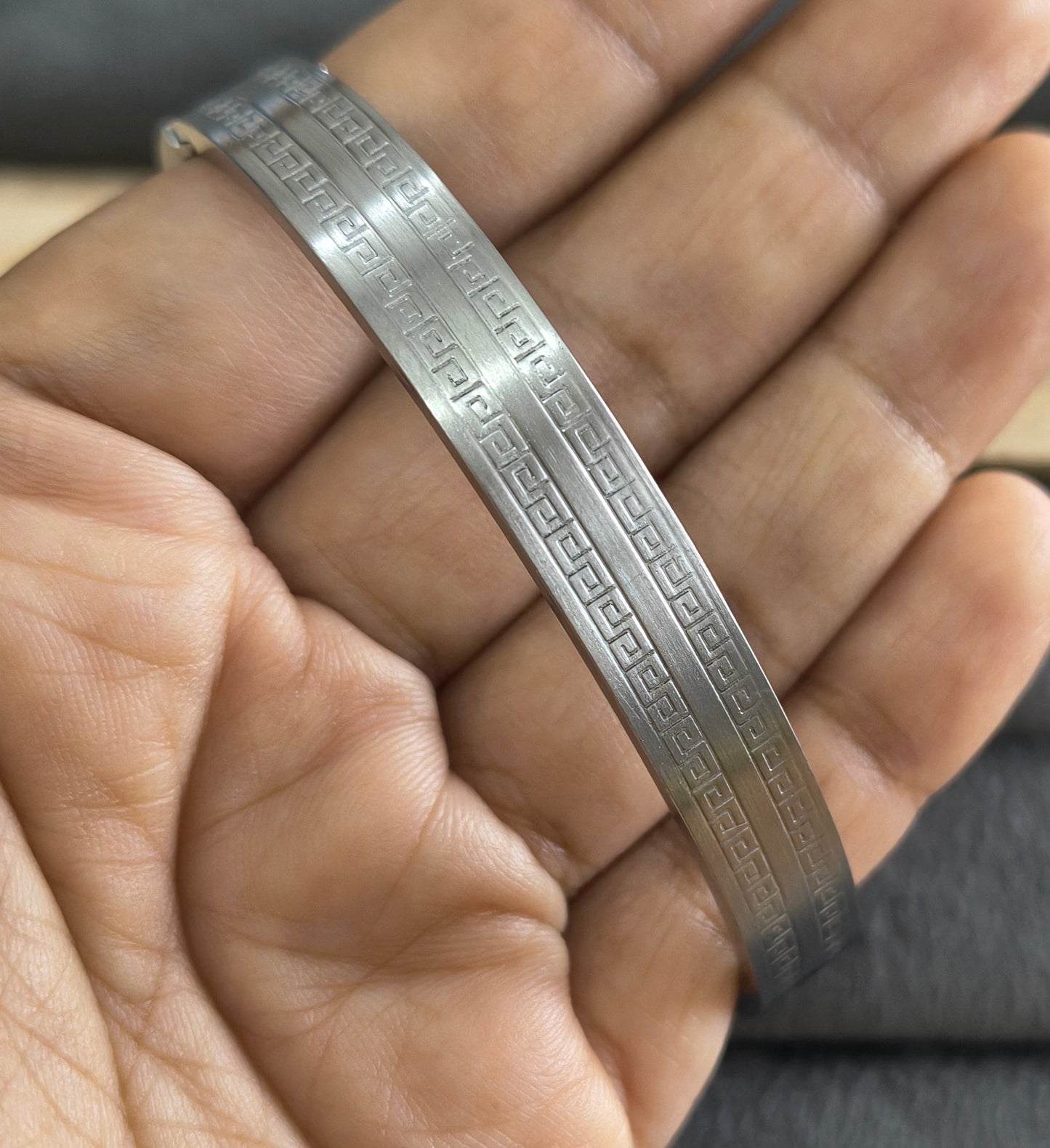 Antitarnish Men's Bracelet Silver Plated Linear Pattern