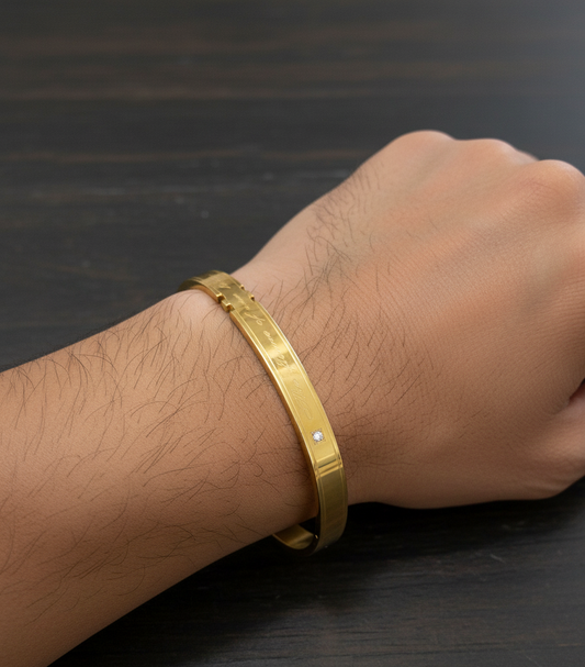 Antitarnish Men's Golden Love Quote 18K Gold Plated Bracelet